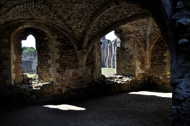 Netley Abbey by Sue Lowry