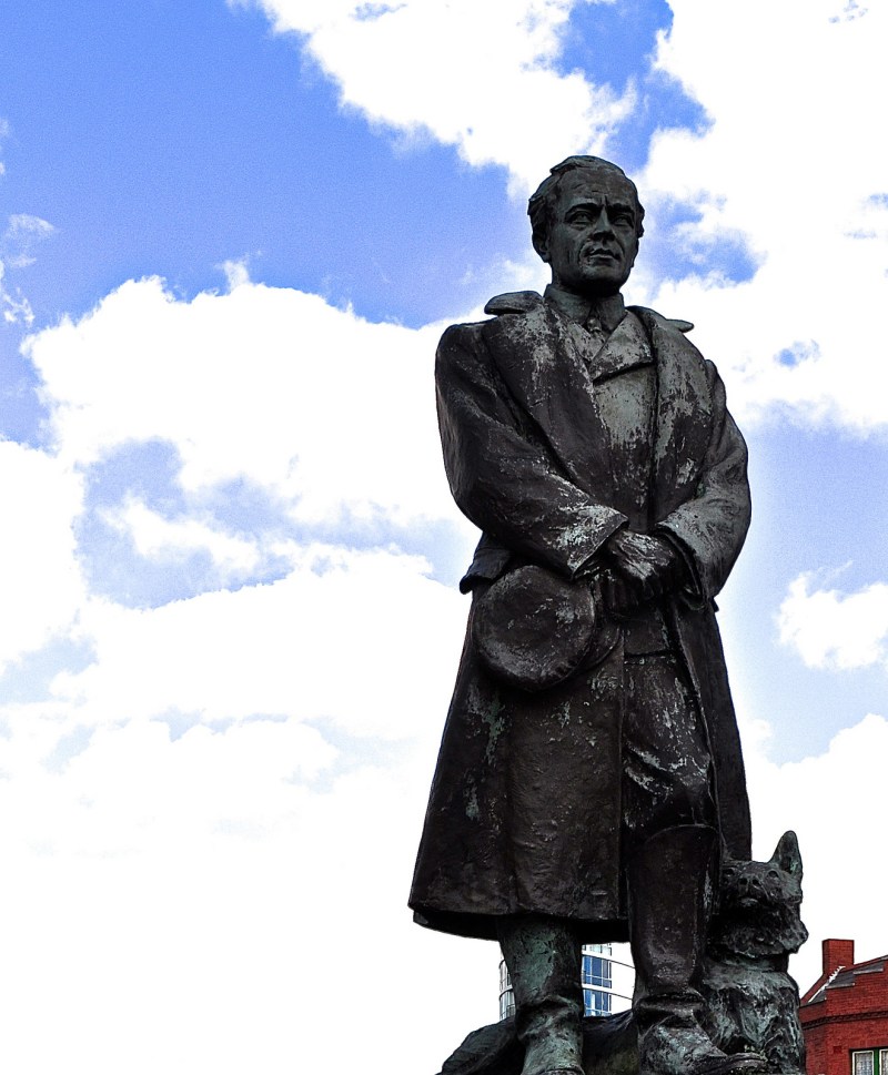 Captain Robert Falcon Scott - Sue Lowry