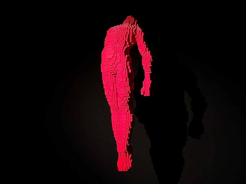Ascension -Nathan Sawaya - The Art of the Brick