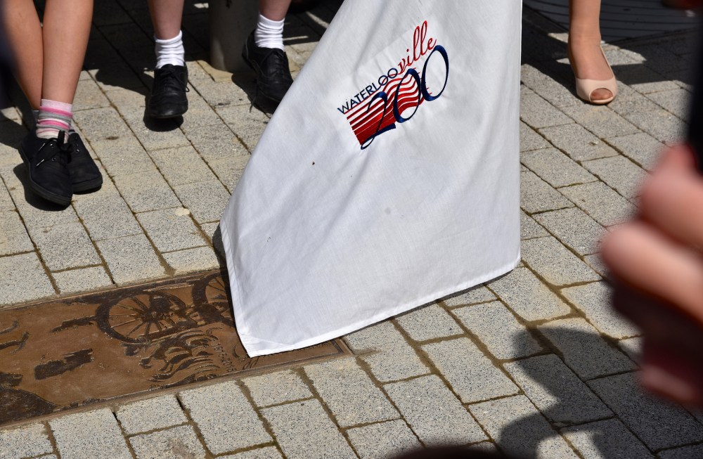 18894277246_f2e0bf549b_k