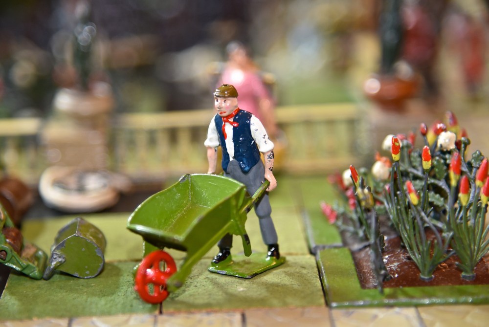Britains Miniature Garden by Sue Lowry