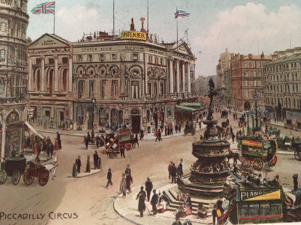 Piccadilly Circus - London Bridge Hotel Postcard Archive
